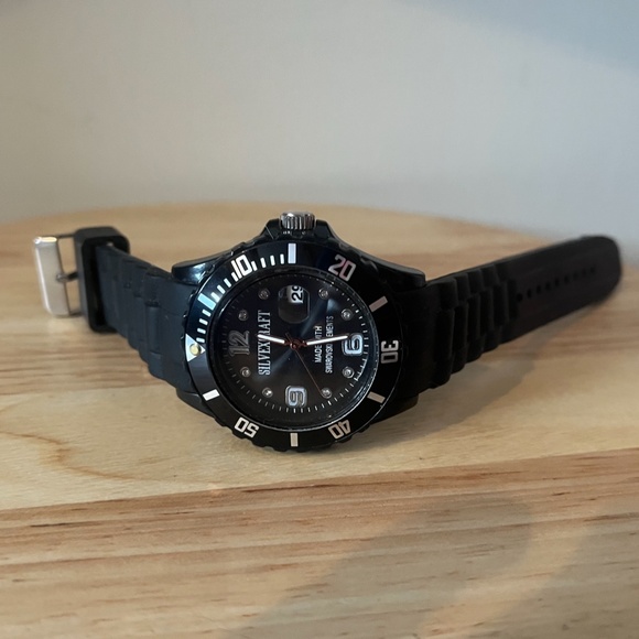 Silvexcraft black unisex wrist watch with Swarovski elements EUC - Picture 4 of 9